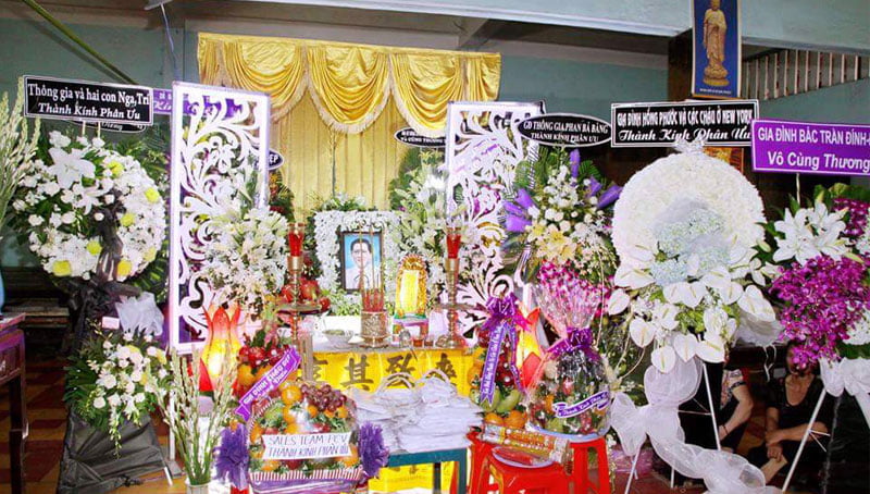 Lễ an táng tại nhà tang lễ chùa Trường Thạnh