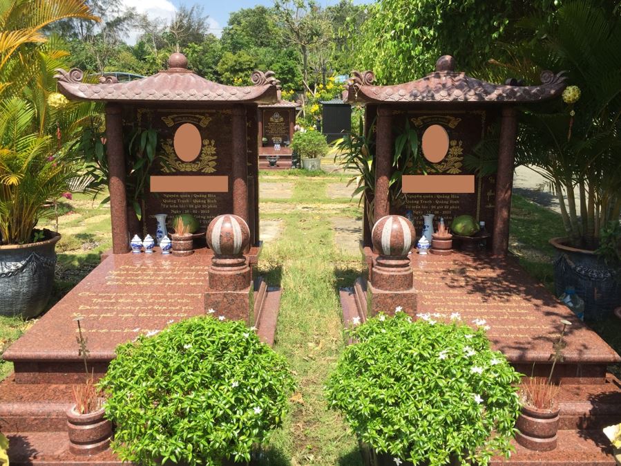 Huyệt mộ đôi tại Phúc An Viên