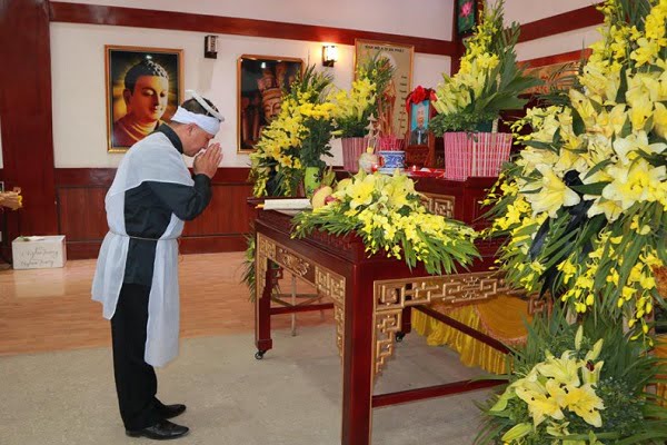 Cách vái lạy đám tang đúng phong tục truyền thống người Việt