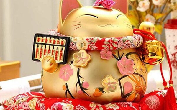 Cặp đèn cầy bái quan còn mang đến những may mắn phước lành cho gia chủ Cặp đèn cầy bái quan còn mang đến những may mắn phước lành cho gia chủ