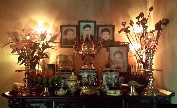 Một số điều cần lưu ý khi treo ảnh người đã mất trong nhà