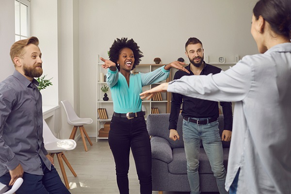 Sự hiện diện của nhiều người trong nhà có thể tăng cường dương khí