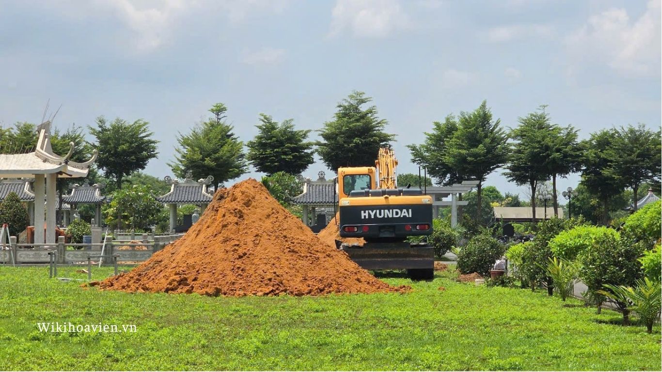 Đất cát vàng ngũ sắc tại Công viên Vĩnh Hằng Long Thành